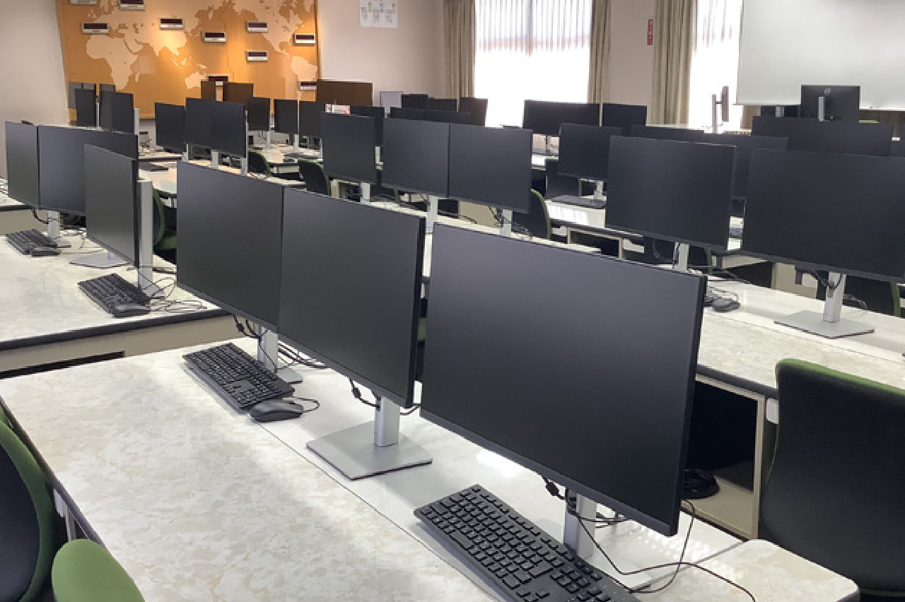 インターネット国際交流室